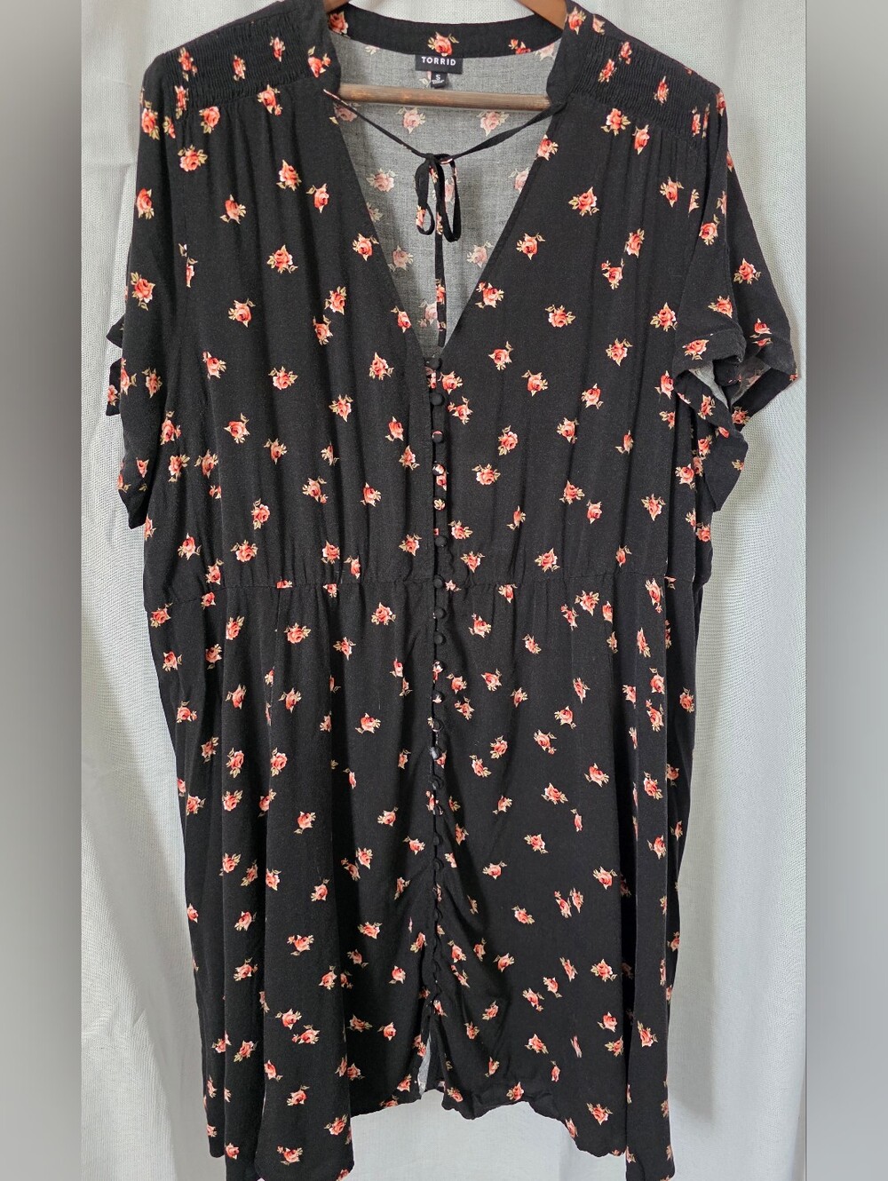 torrid Black Tunic with Small Pink Floral Print and Tie Neck